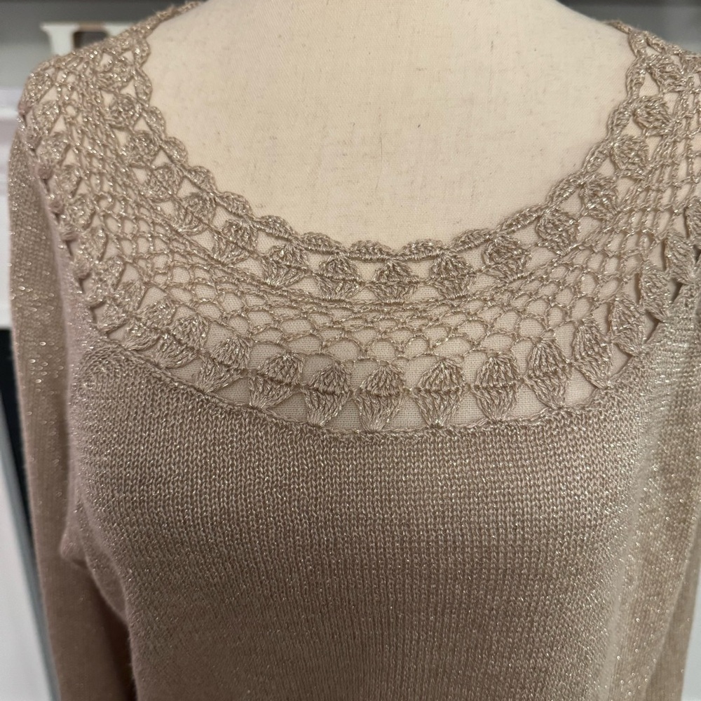 ✨ Lilly Pulitzer Metallic Crochet-Neck Sweater (XL) - Picture 2 of 10